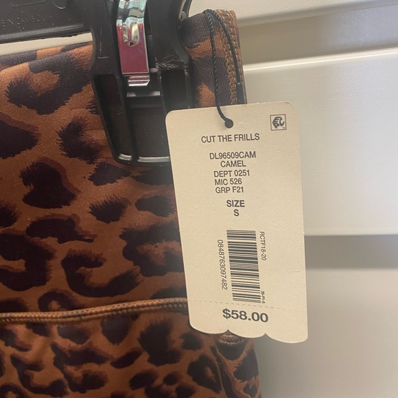 NWT Dillard’s Cheetah High Waisted Leggings - Picture 2 of 4